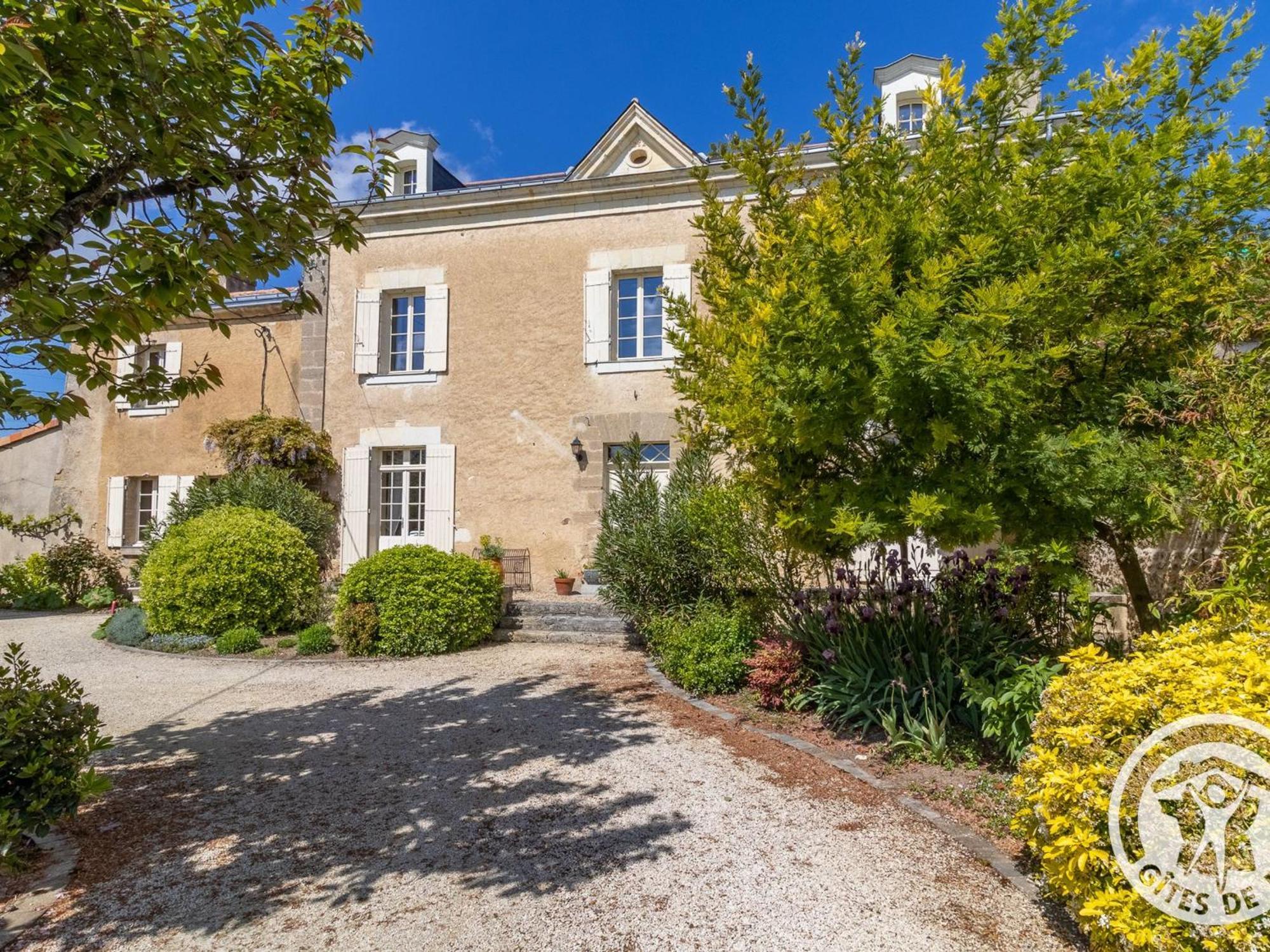 Bed and Breakfast Sejour De Charme Avec Piscine A Saint-Georges-Sur-Layon, Proche De Saumur Et Des Chateaux De La Loire - Fr-1-622-81 Doue-en-Anjou Экстерьер фото